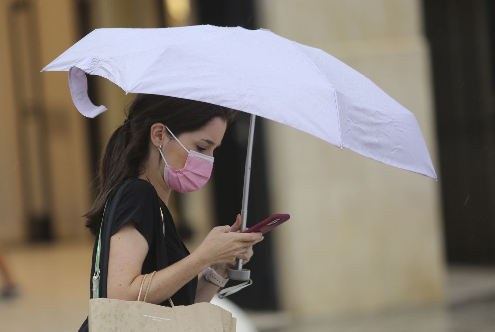 El otoño en Málaga tiene argumentos propios, suficientes para valer la pena.