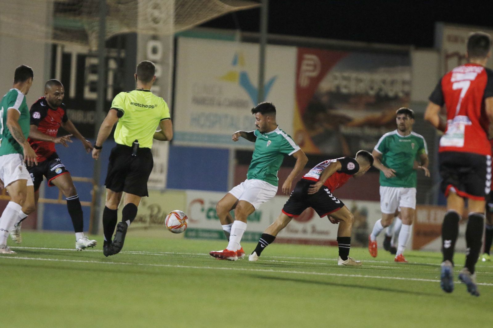 La victoria del Córdoba CF ante el Salerm Puente Genil, en imágenes