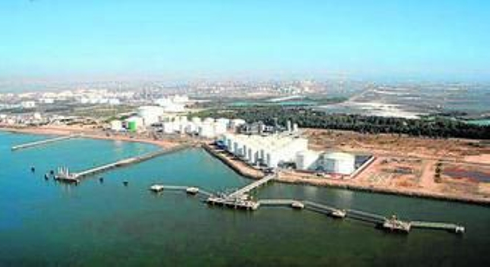 Vista de las instalaciones de Decal en el Puerto Exterior.