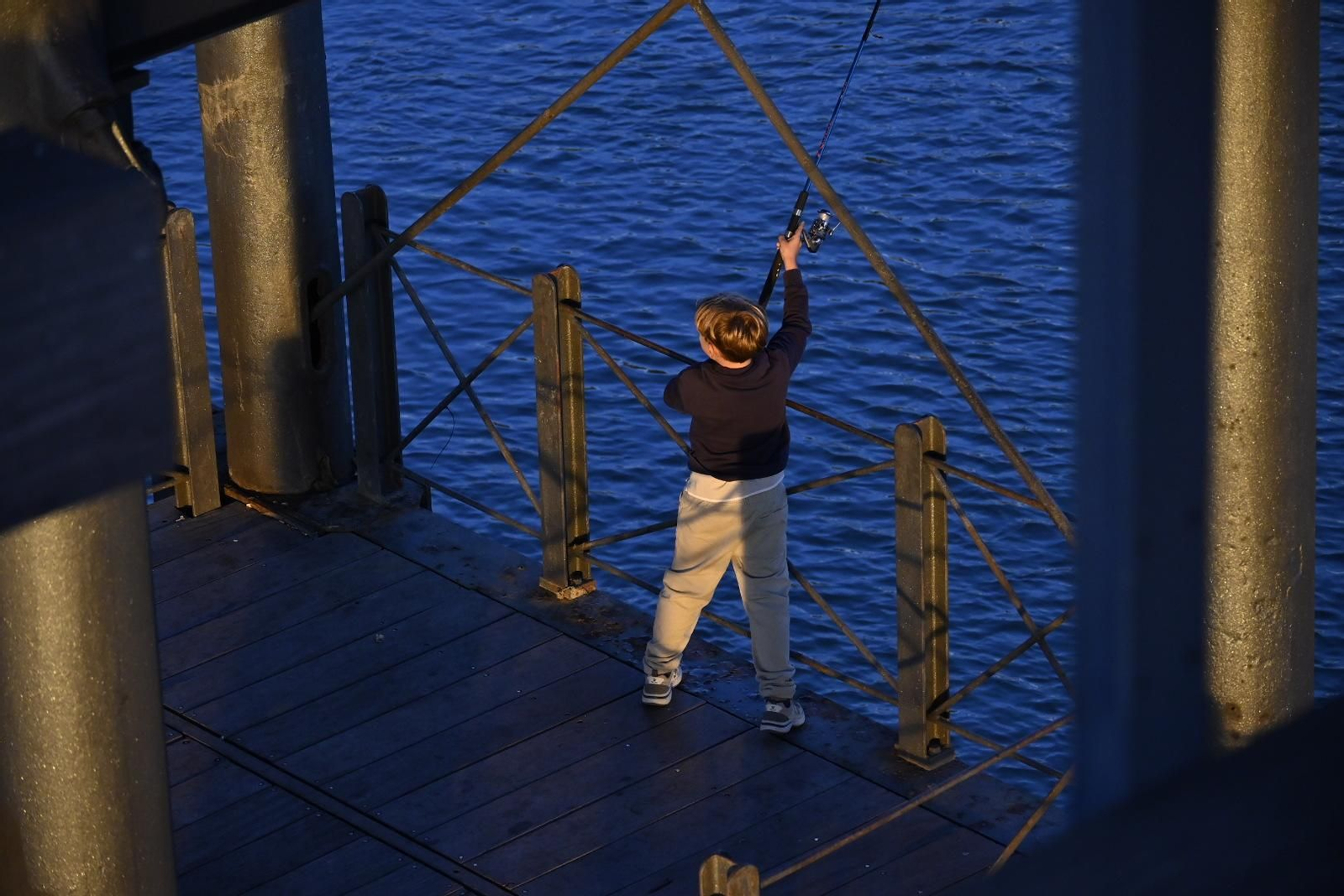 Un paseo por el Muelle del Tinto de Huelva, en imágenes