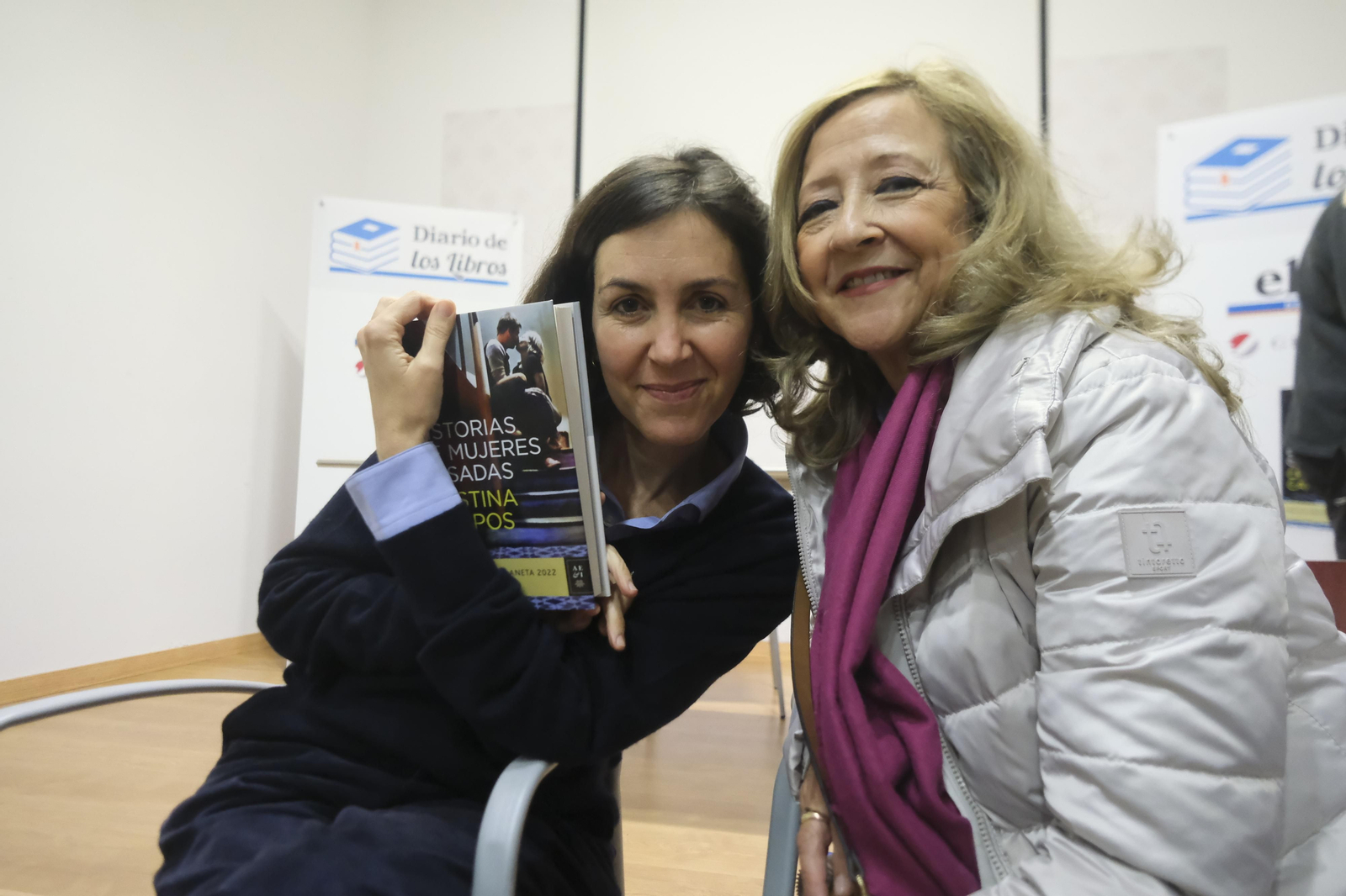 Las imágenes de la presentación de la obra ‘Historias de mujeres casadas’ de Cristina Campos en Córdoba