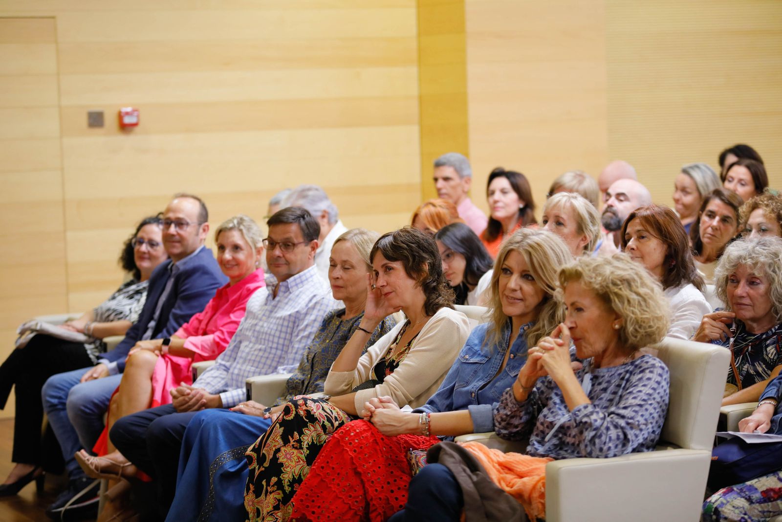 Imágenes de Diario de los Libros, con Julia Navarro