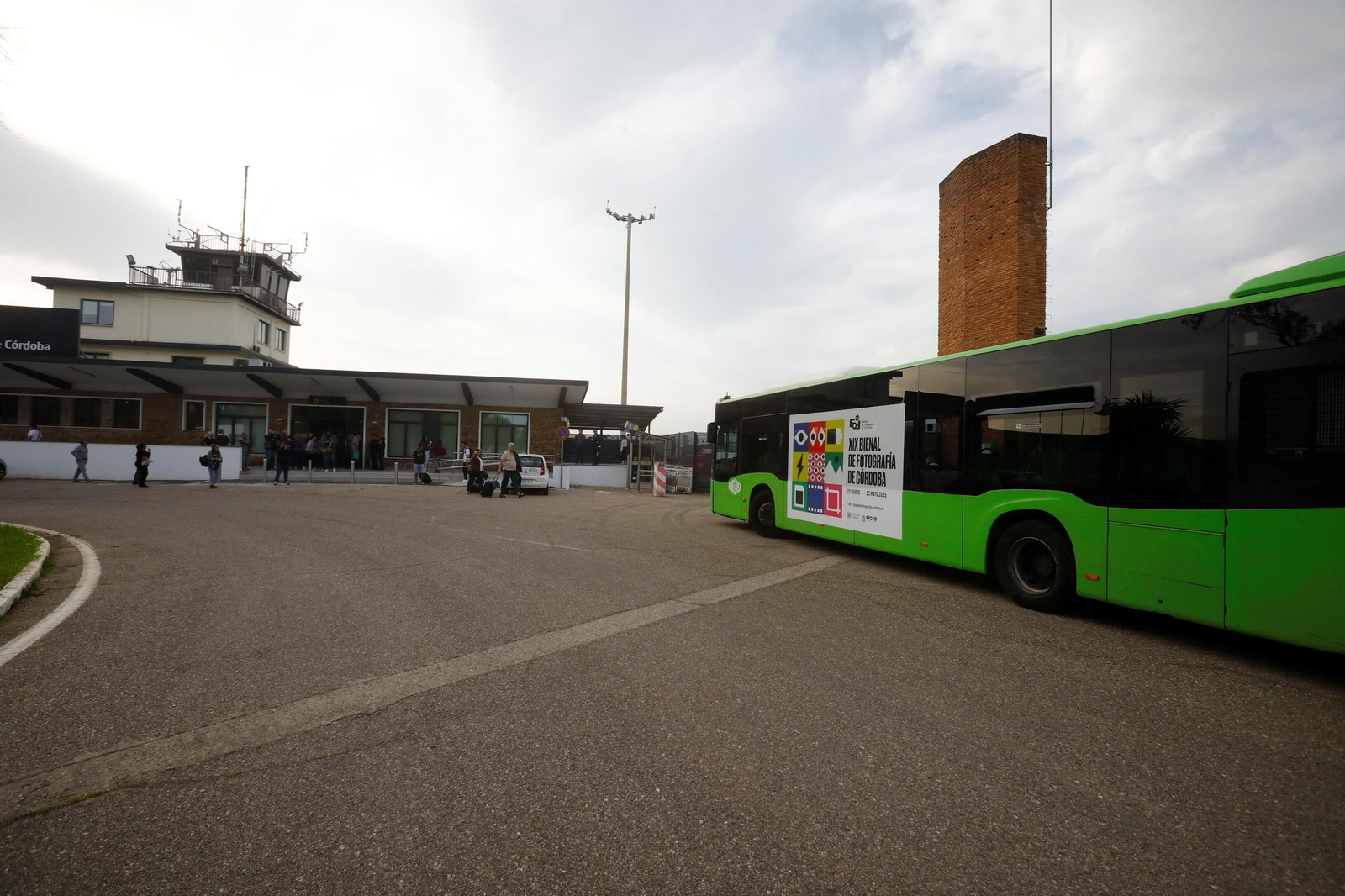 El aeropuerto de Córdoba recibe el primer vuelo de Binter desde Canarias, en imágenes