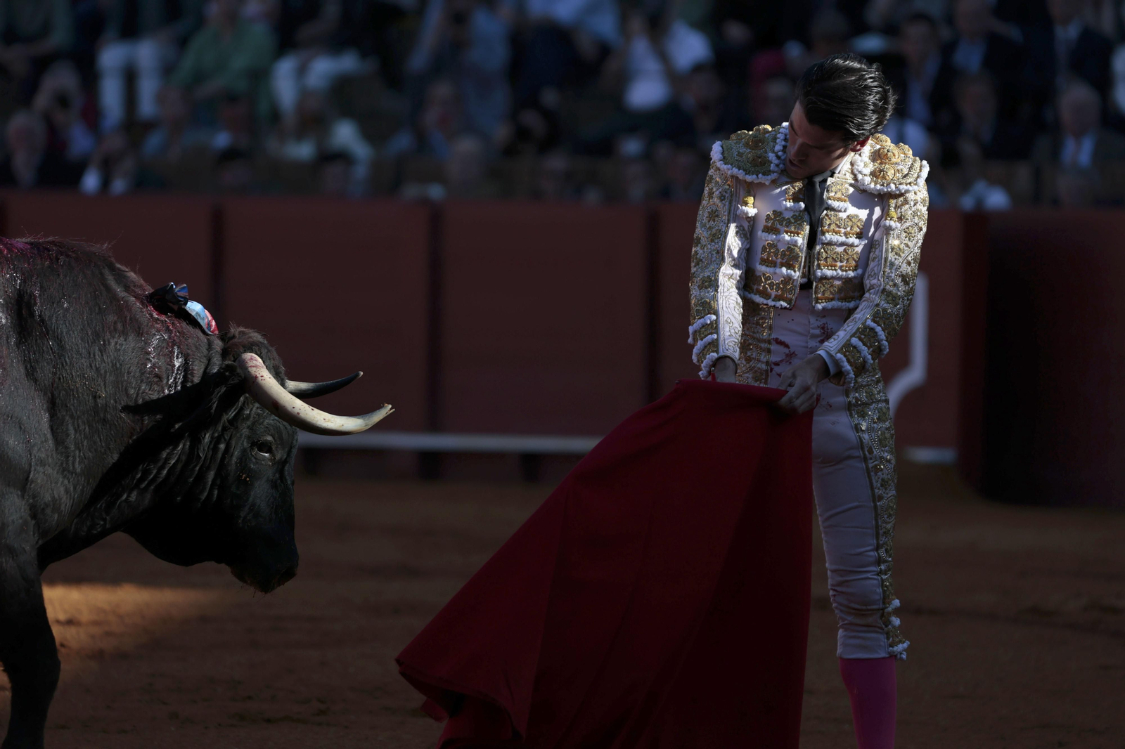Las imágenes de la tercera del abono de los toros en la Maestranza  de Sevilla
