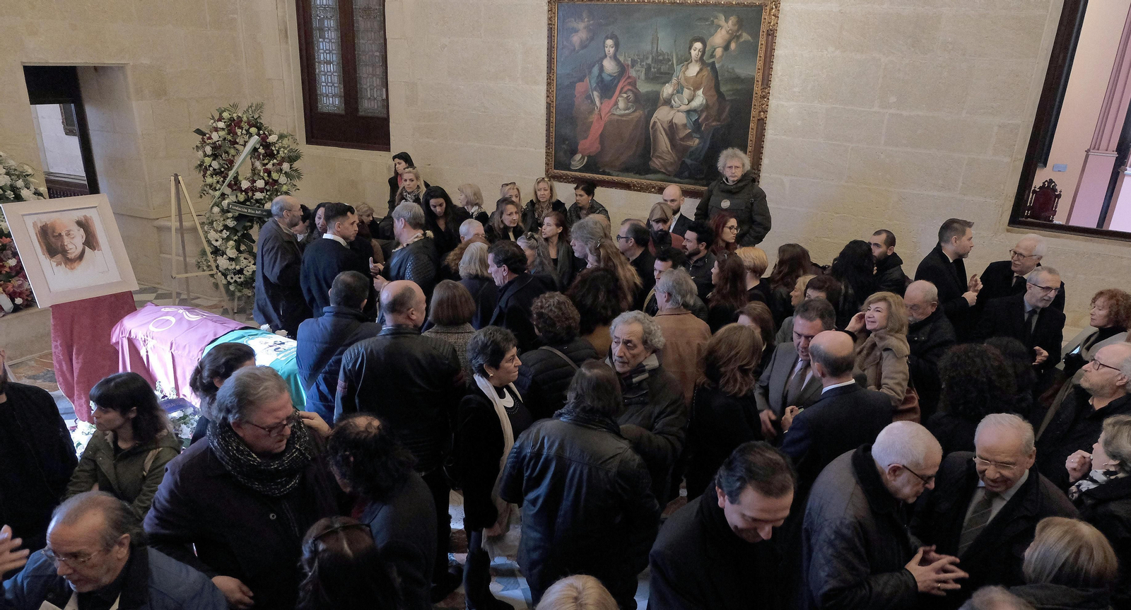 Multitudinario adiós a Salvador Távora en Sevilla