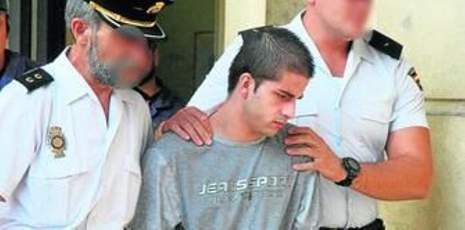 El asesino confeso, Miguel Carcaño, en una de sus comparecencias en los juzgados de Sevilla.