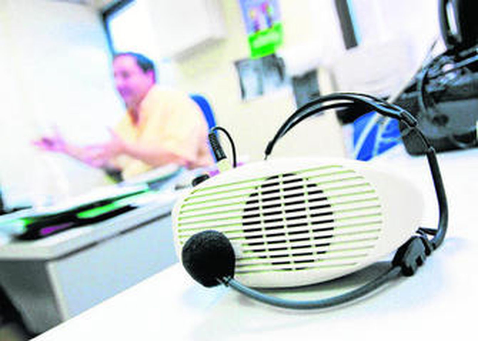 Uno de los equipos de megafonía que pueden utilizar los maestros para frenar problemas en las cuerdas vocales.