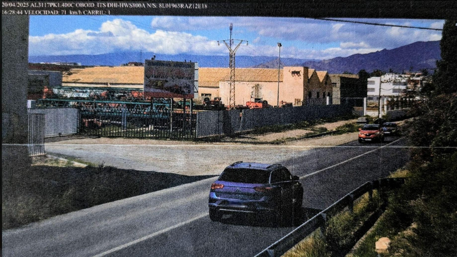 Uno de los vehículos denunciados por el radar de la carretera de El Mamí