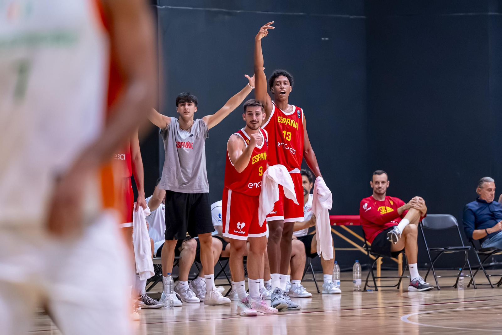 España B, con Álvaro Folgueiras, derrota a Costa de Marfil antes de venir a Málaga