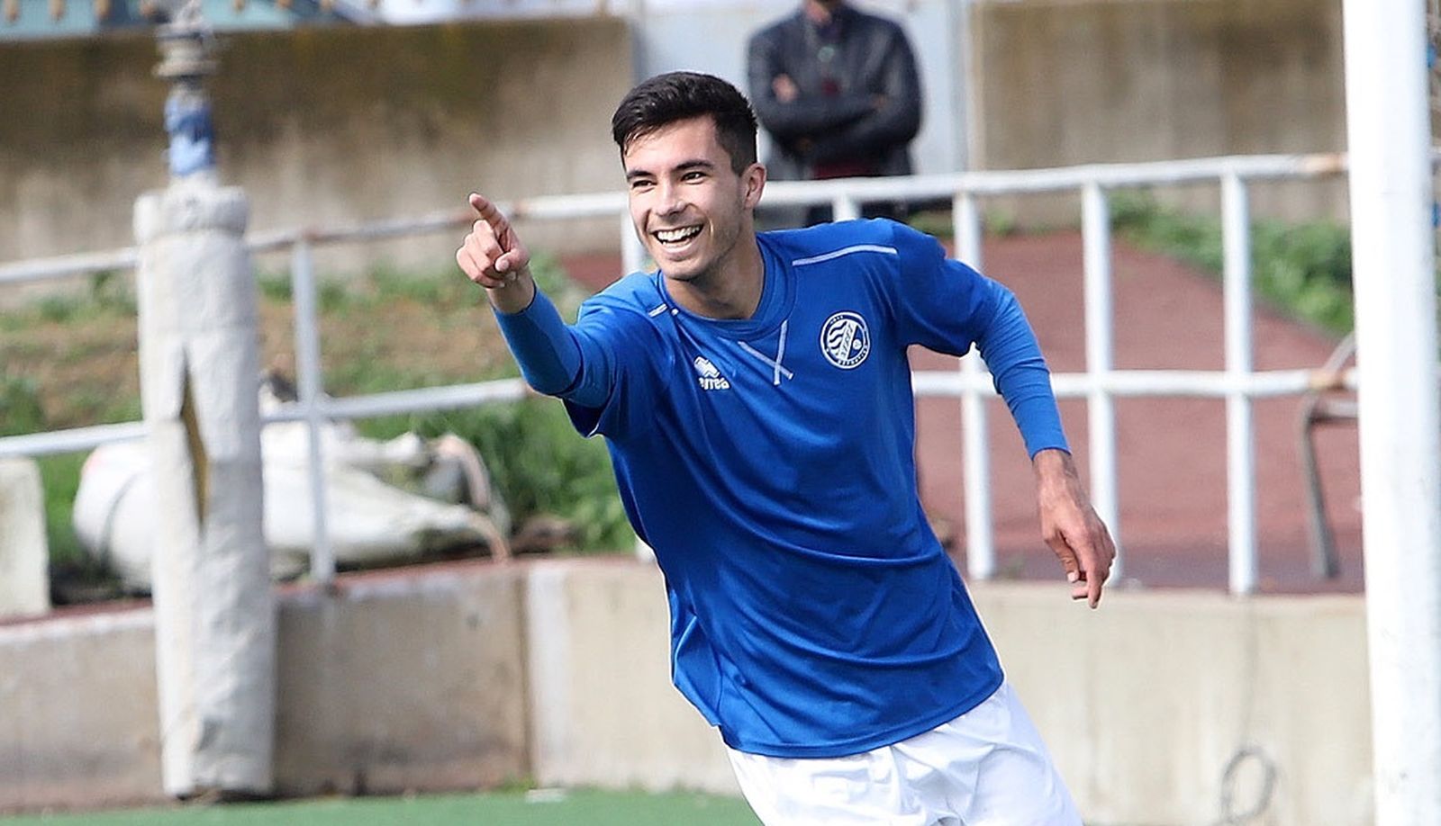 Juanan Erdozain celebra el gol que le hizo al Villamartín el pasado curso. / Vanesa Lobo