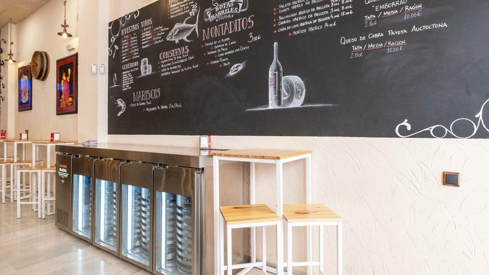 Interior de Botas y Barriles.