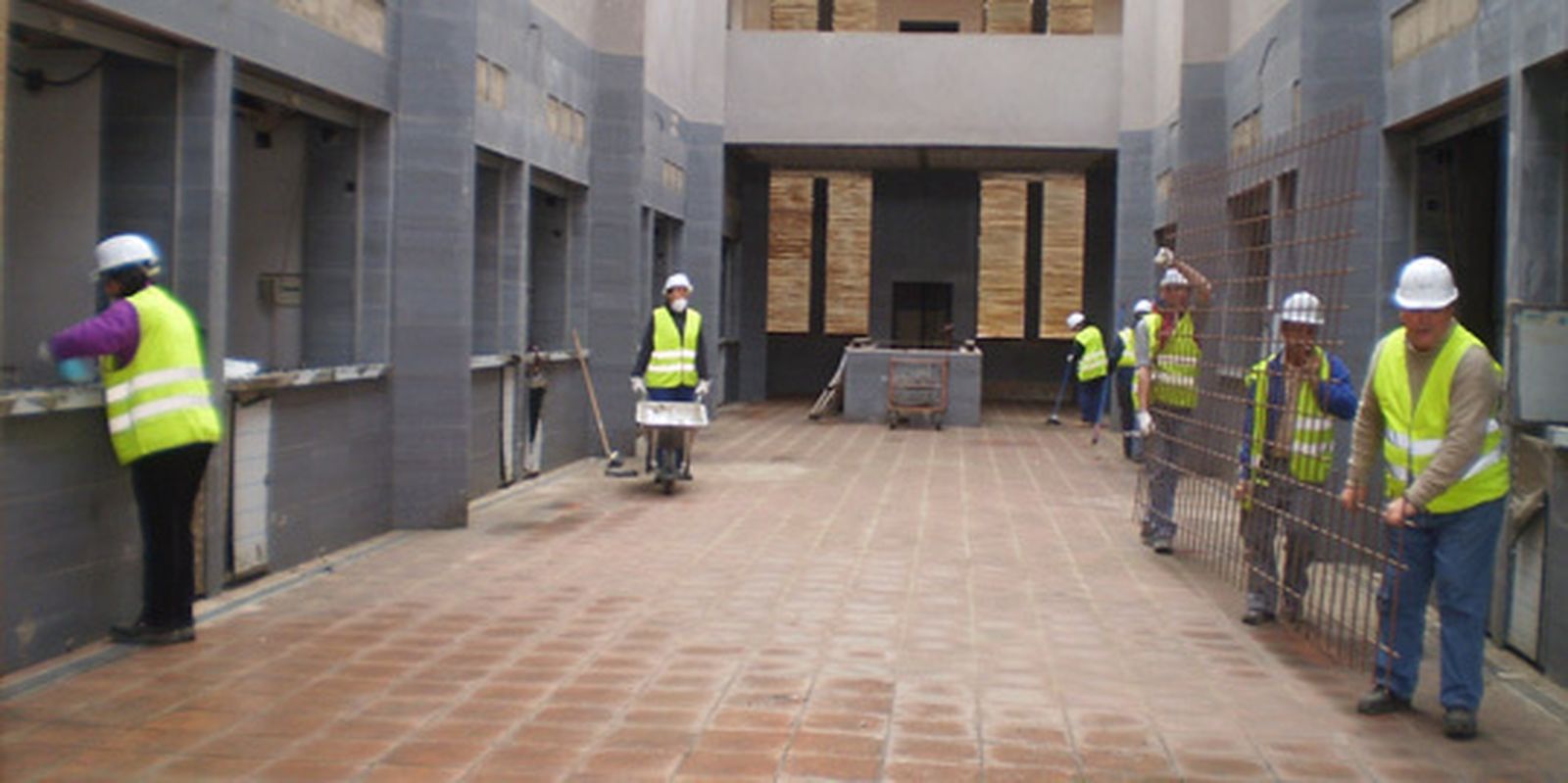 Una imagen del las obras en el nuevo mercado de abastos, que abrirá en breve.