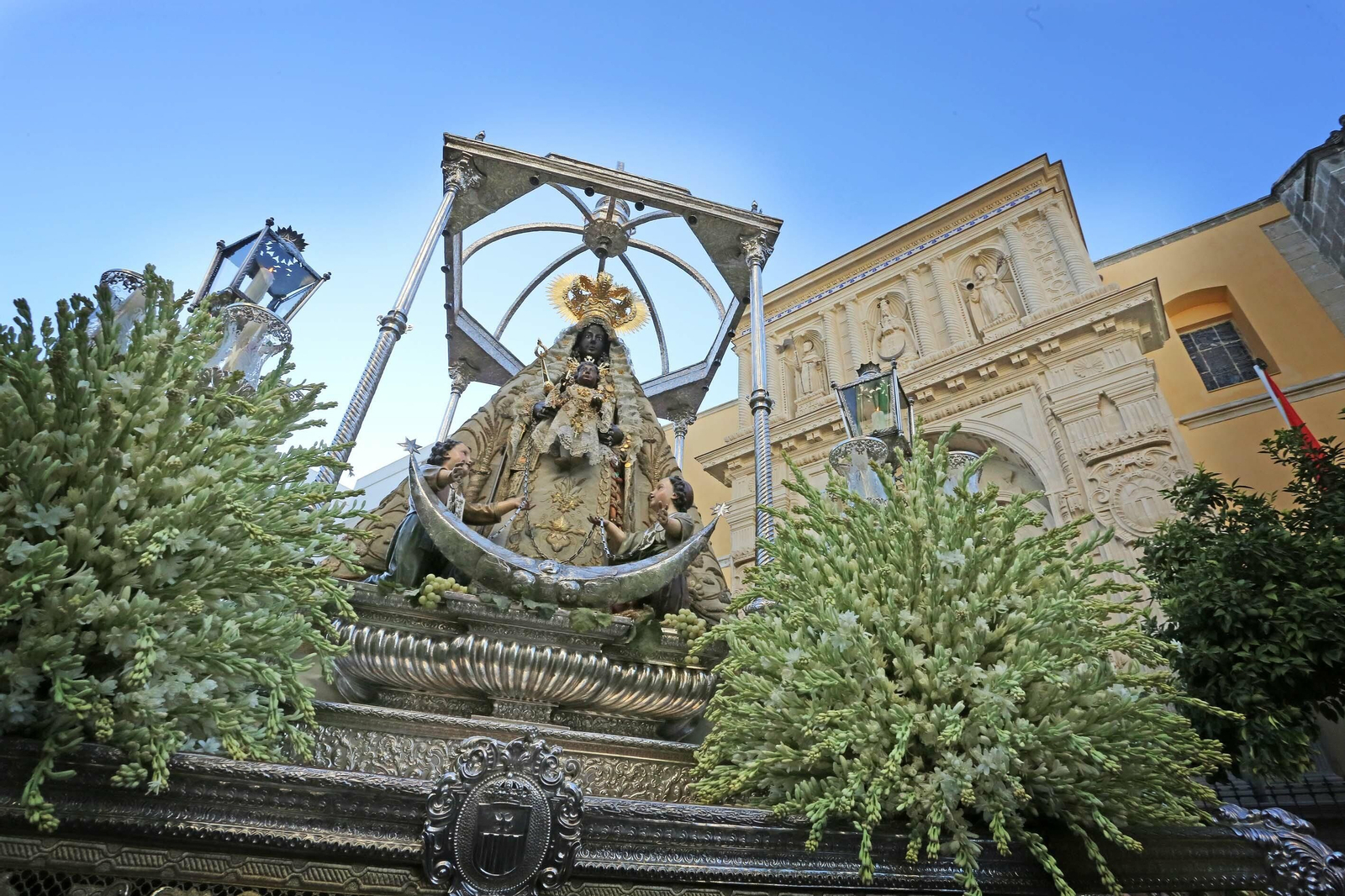 Imágenes de la salida procesional de la patrona de Jerez,La Virgen de la Merced