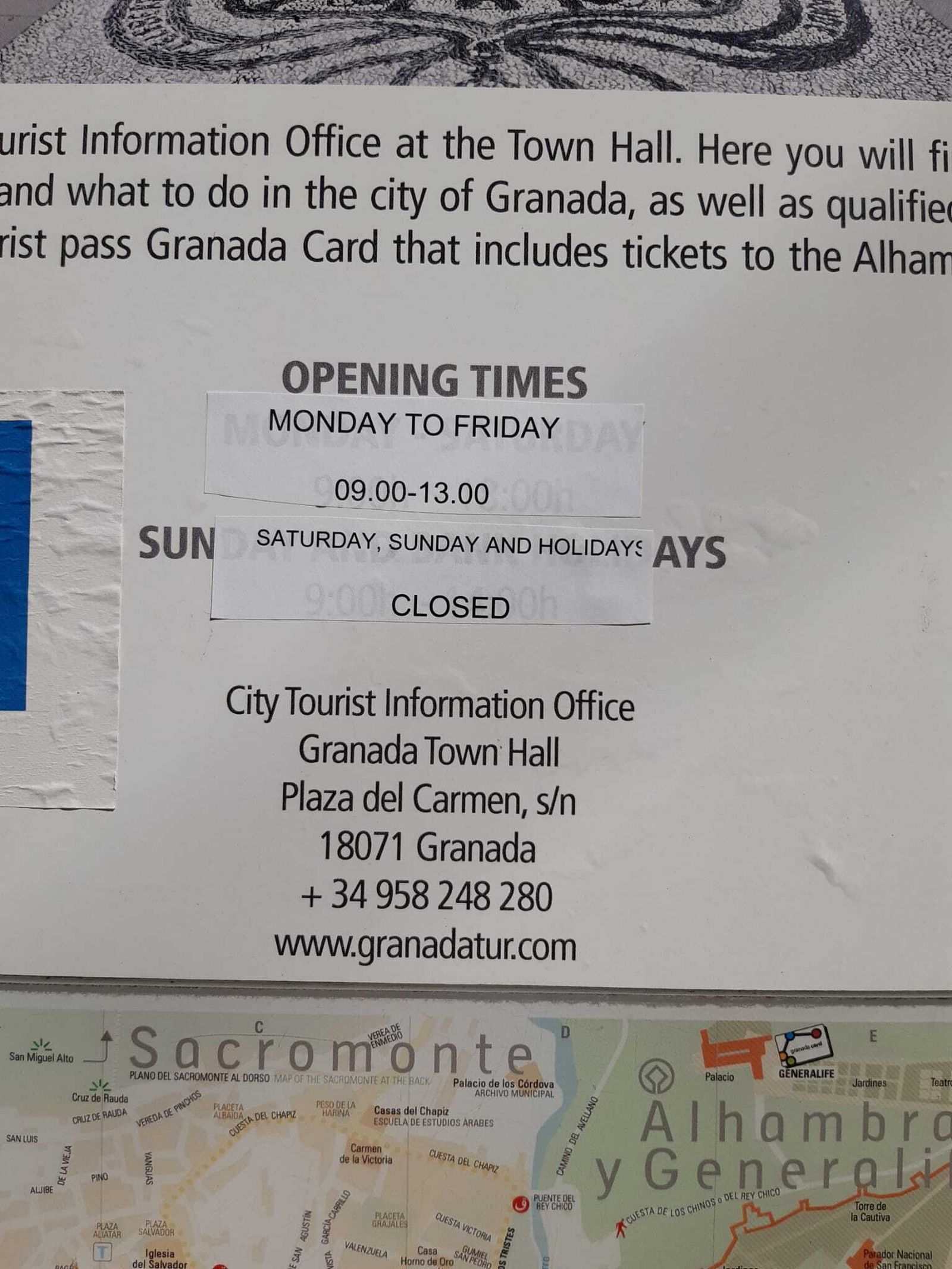 El PSOE denuncia que la oficina de turismo de Granada haya estado cerrada este puente