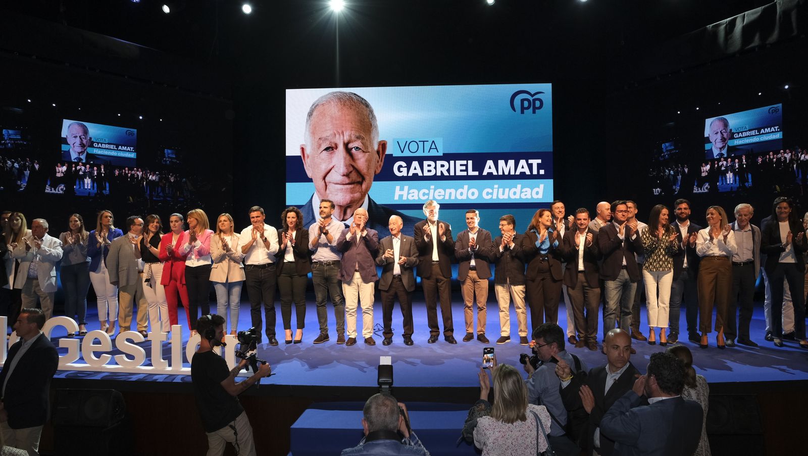 Imágenes de Rajoy apoyando la candidatura de Gabriel Amat a la Alcaldía de Roquetas de Mar