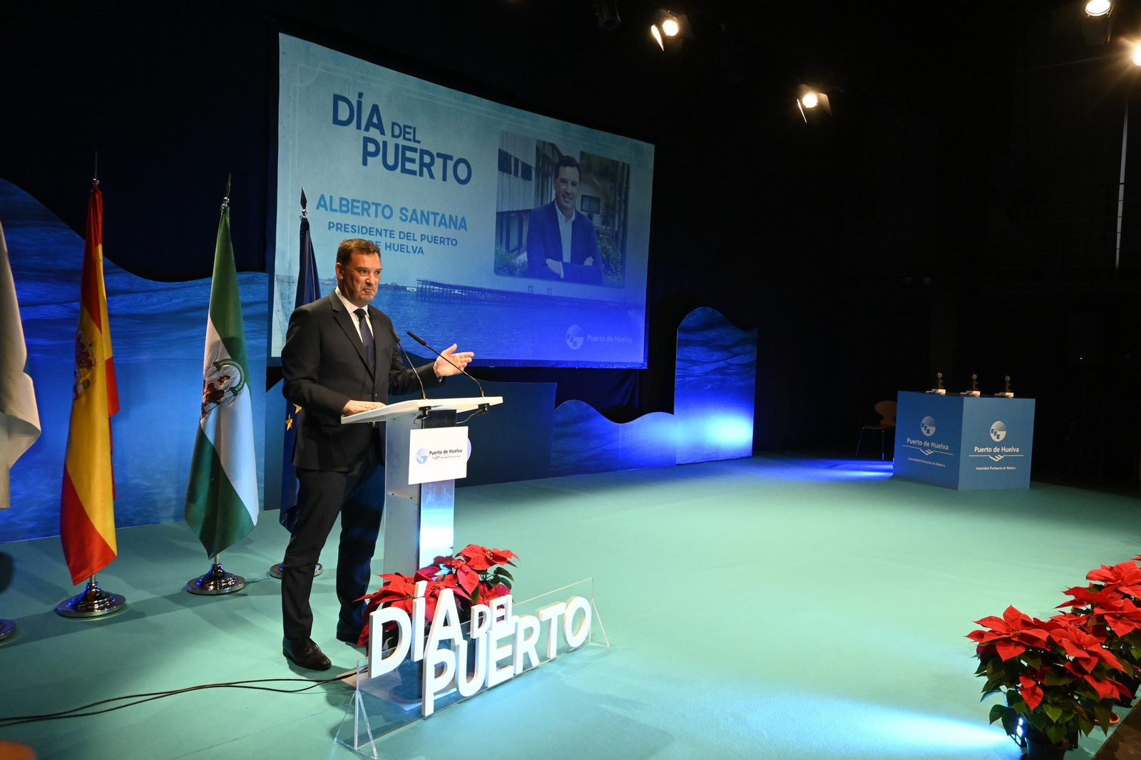 Imágenes del acto de celebración del Día del Puerto, en Huelva