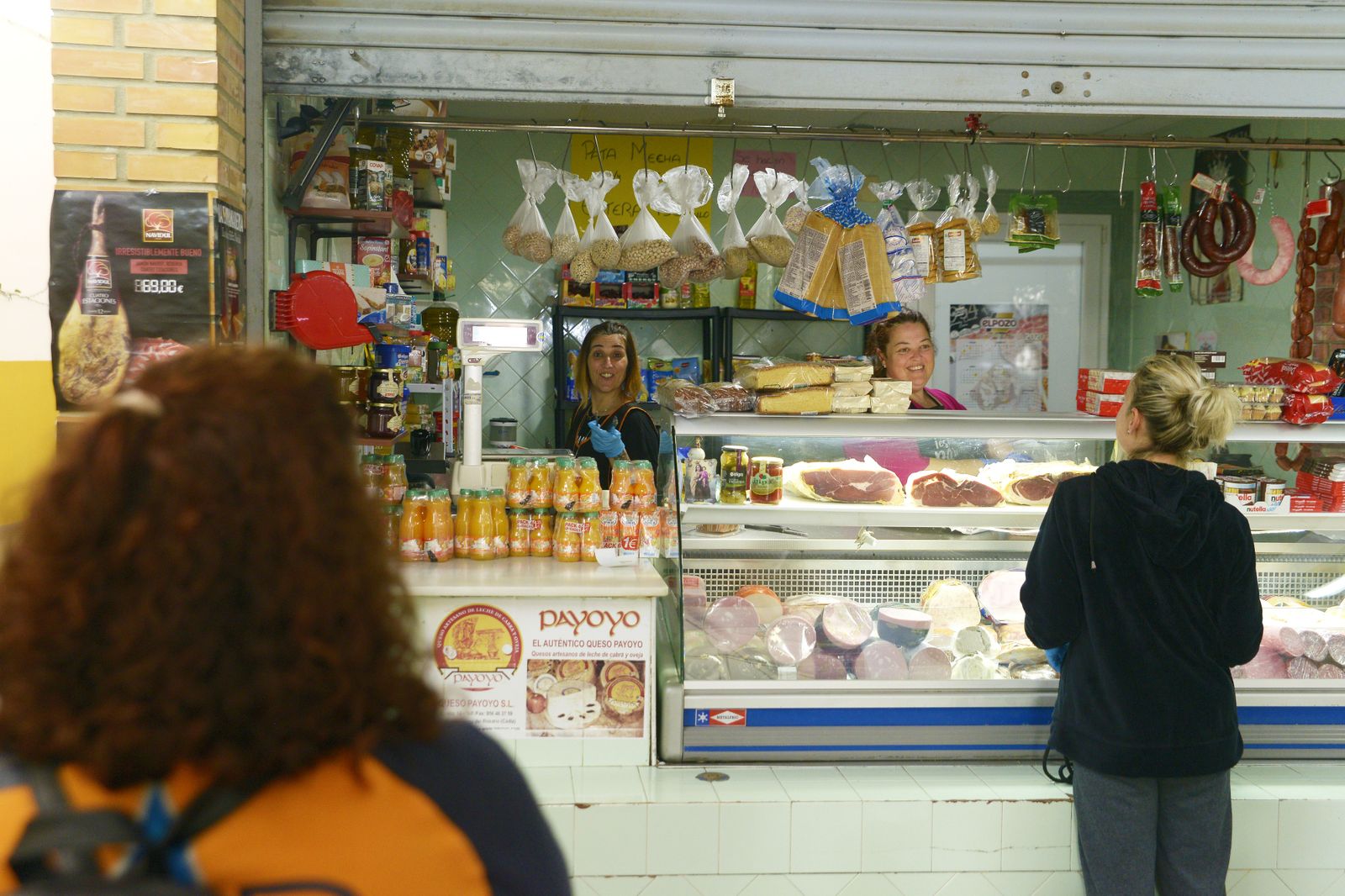 Fotos de los mercados de la comarca en cuarentena