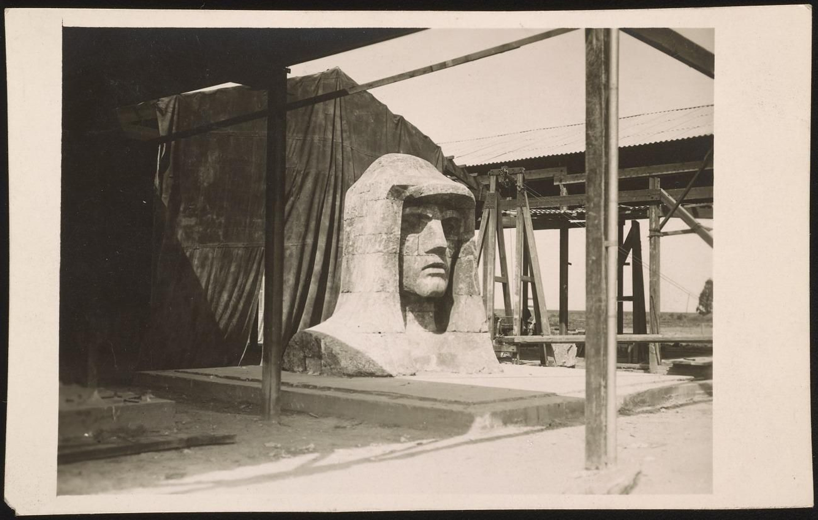 El Monumento a Colón en el Smithsonian de Nueva York