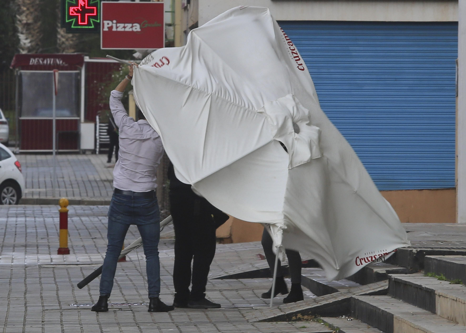 Fotos del temporal de lluvia y viento en Málaga
