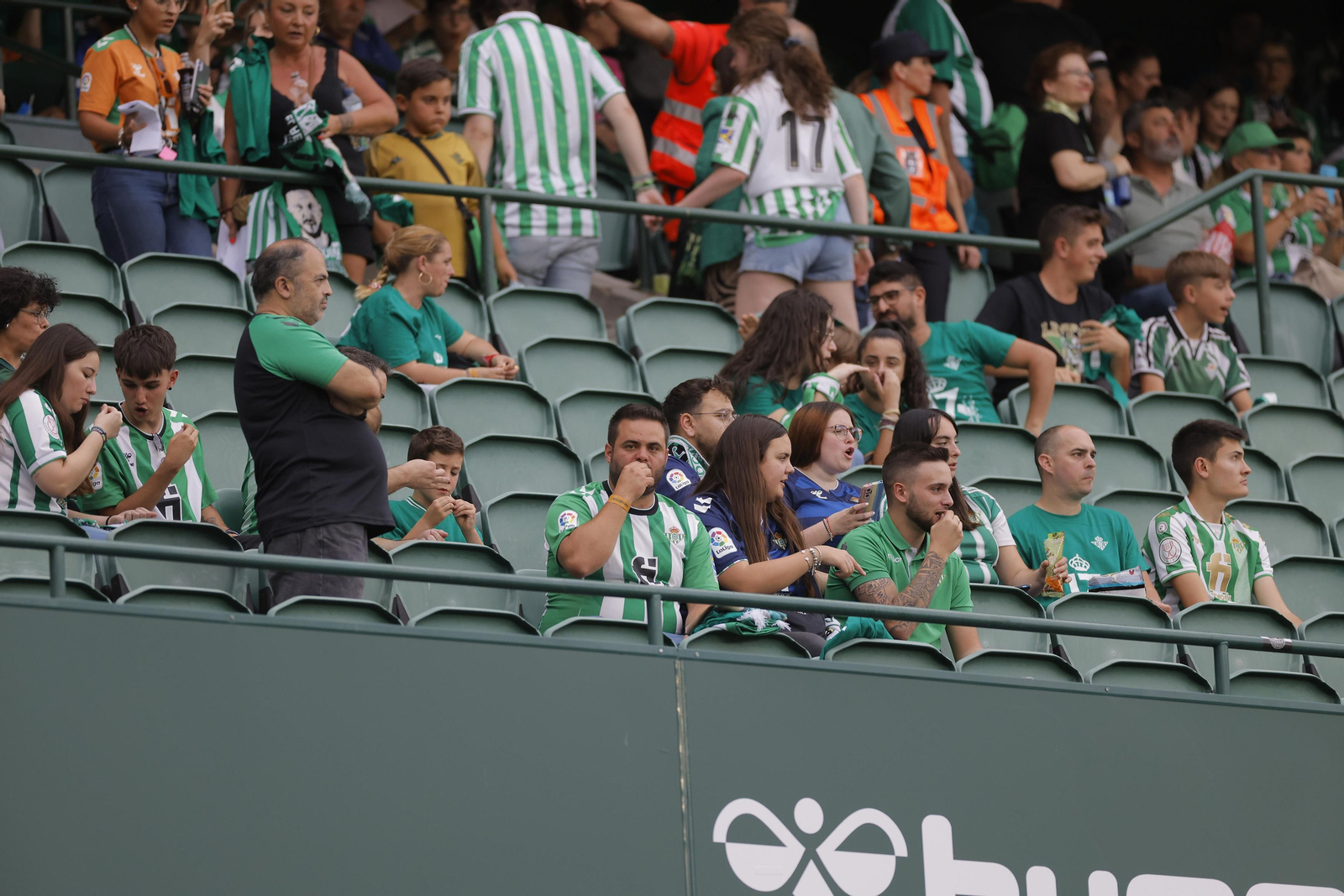 Búscate en las fotos de la despedida de Joaquín