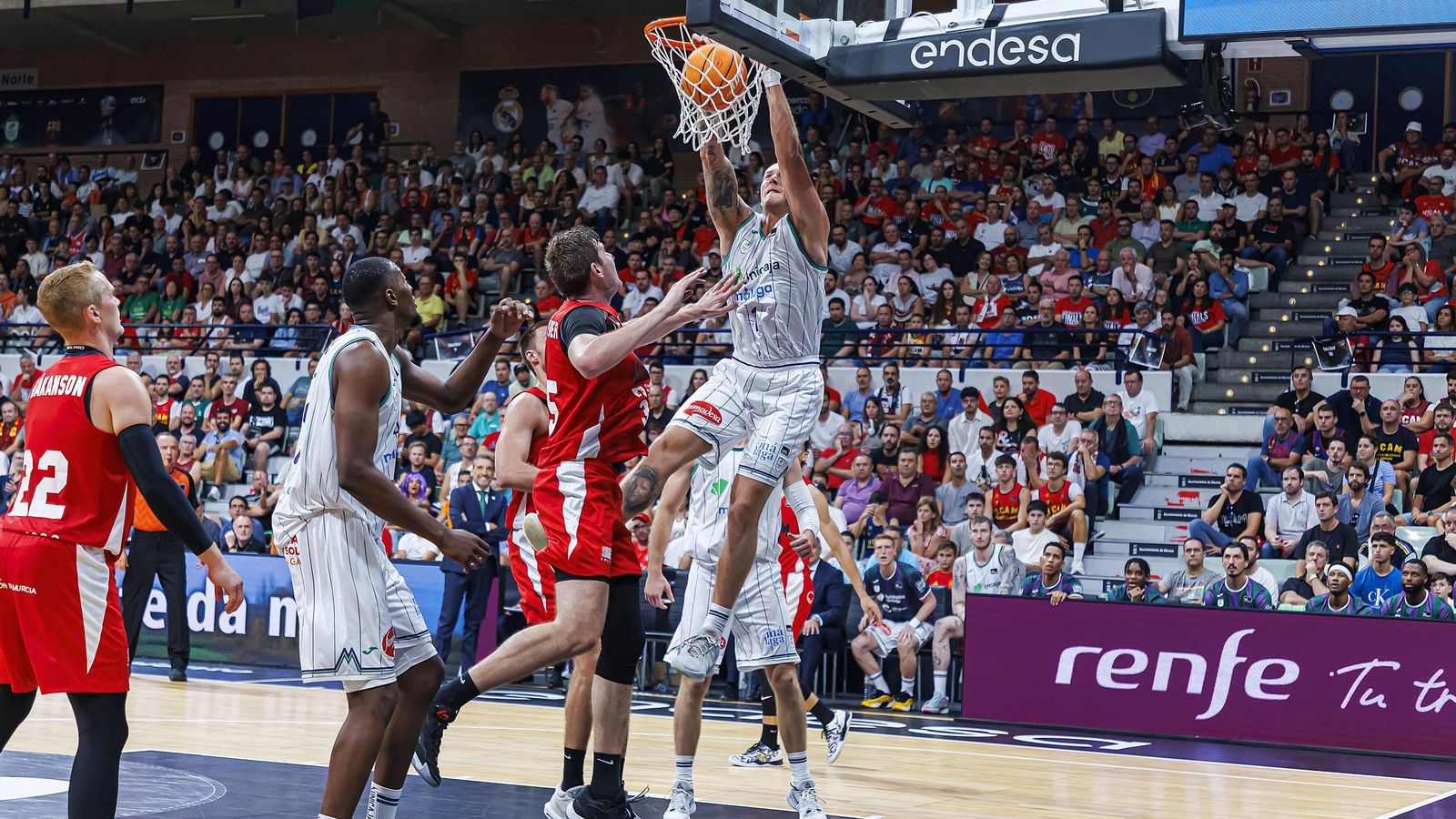 El UCAM Murcia-Unicaja de la Supercopa, en fotos