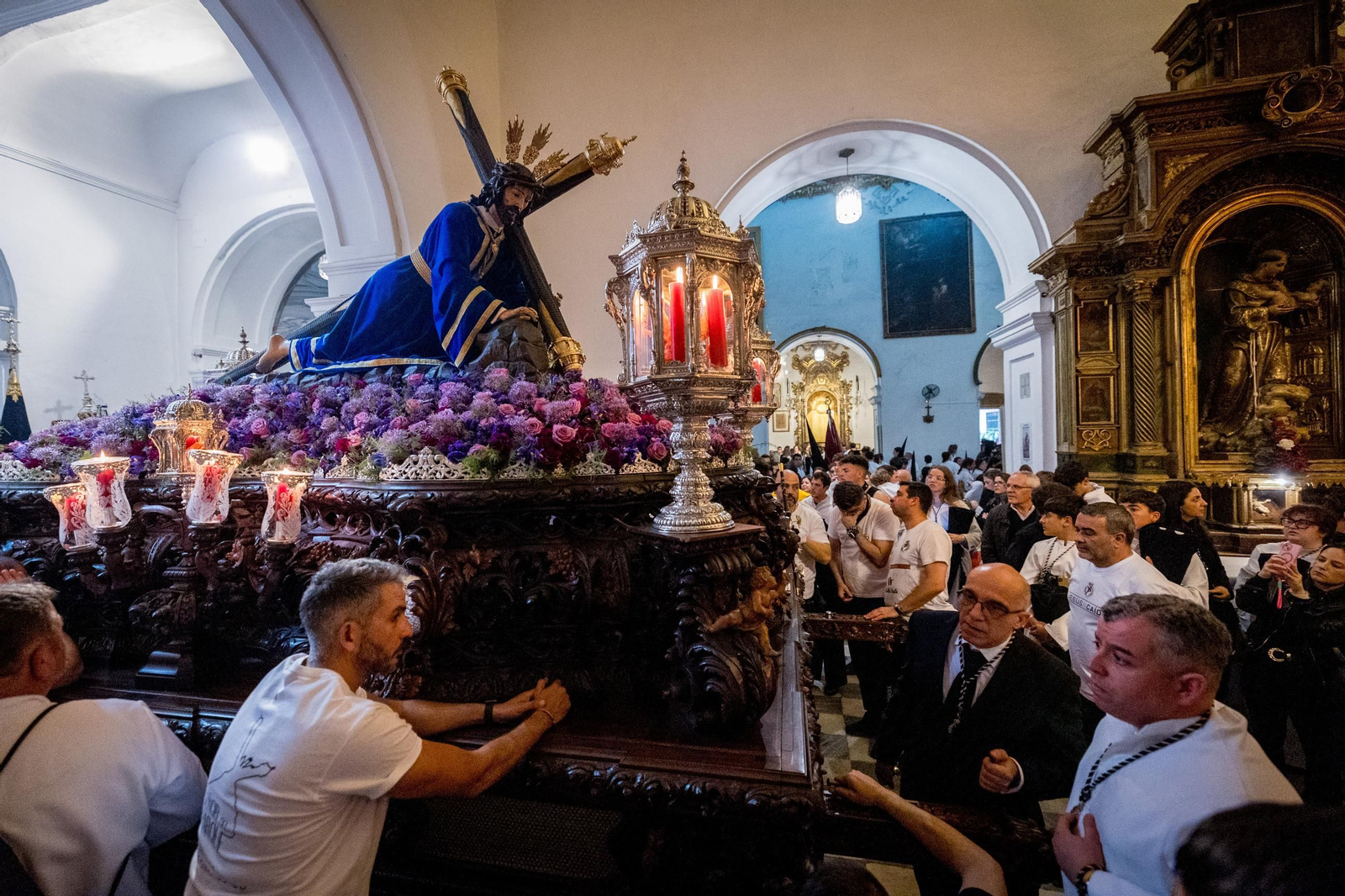 Imágenes de la hermandad del Caído, que decide no salir, en la Semana Santa de Cádiz 2025