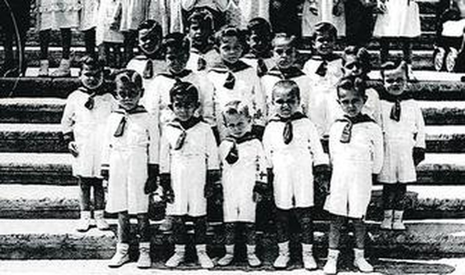 Francisca Zamorano Gómez y sus hijos