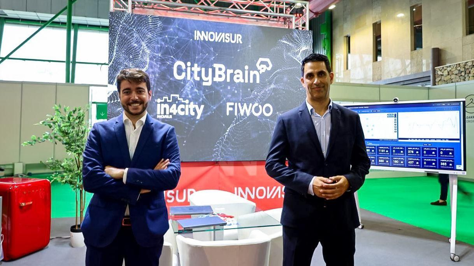 Una representación de Innovasur en la adquisición de Fiwoo.