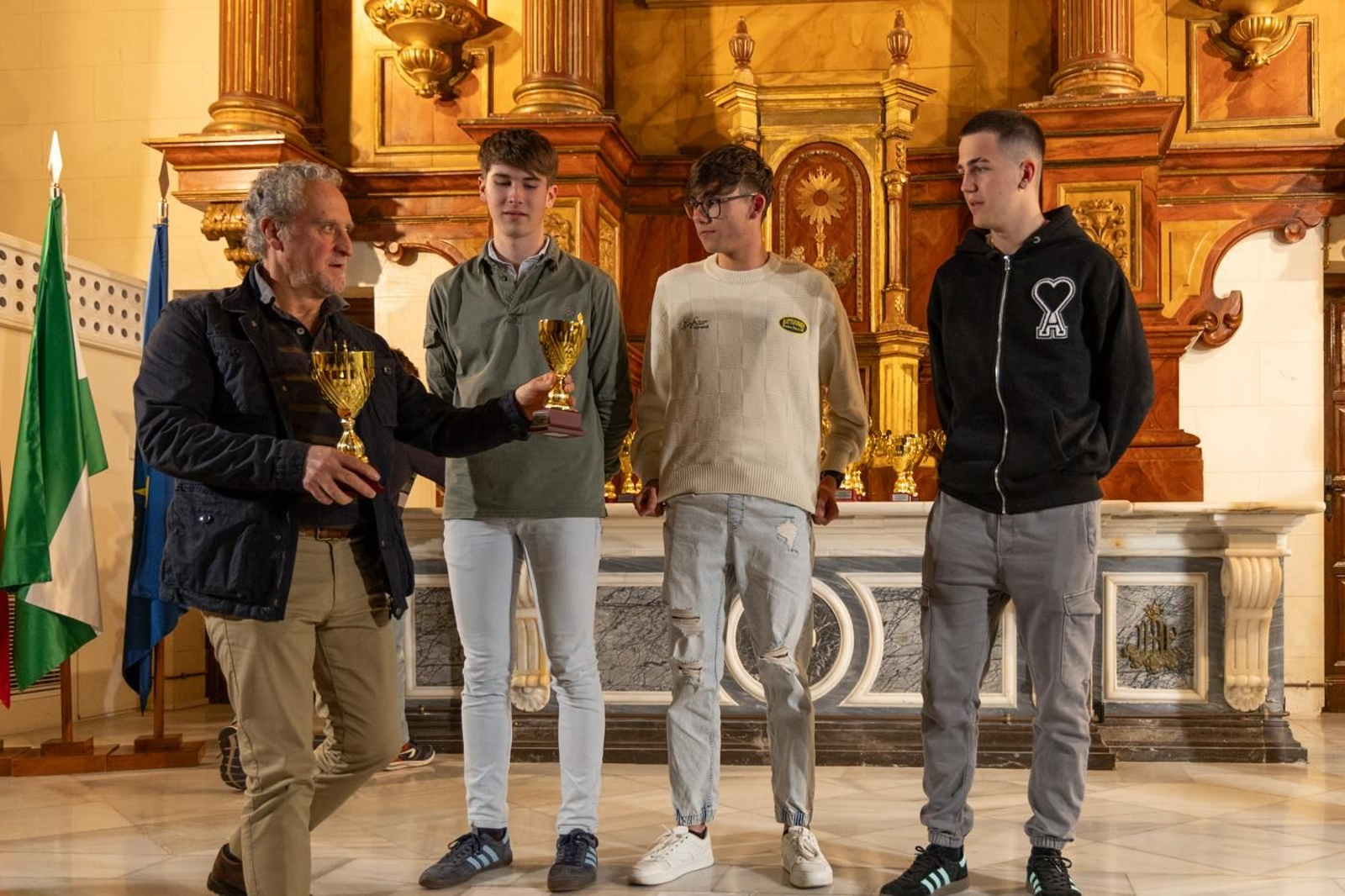 La entrega de premios de los Circuitos Provinciales de Carreras por Montaña y de Triatlón de menores, en imágenes