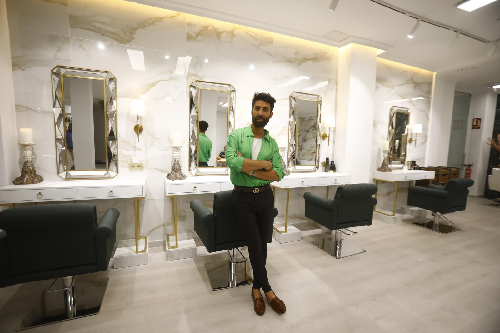 En imágenes: El estilista José Tabas abre su espectacular salón en Córdoba En imágenes: El estilista José Tabas abre su espectacular salón en Córdoba