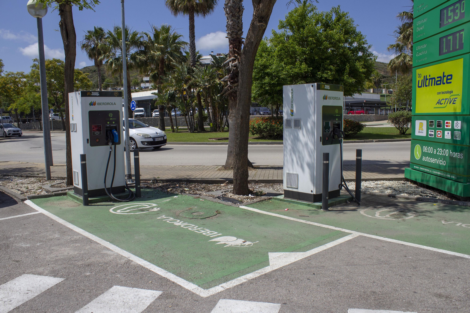 Fotos de los puntos de recarga para coches eléctricos en Algeciras