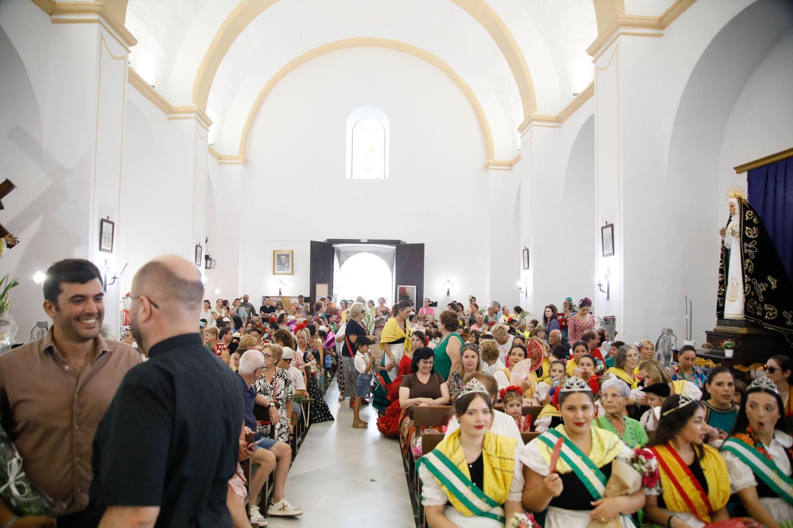La Subida del Agua de las fiestas de Mojácar, en imágenes