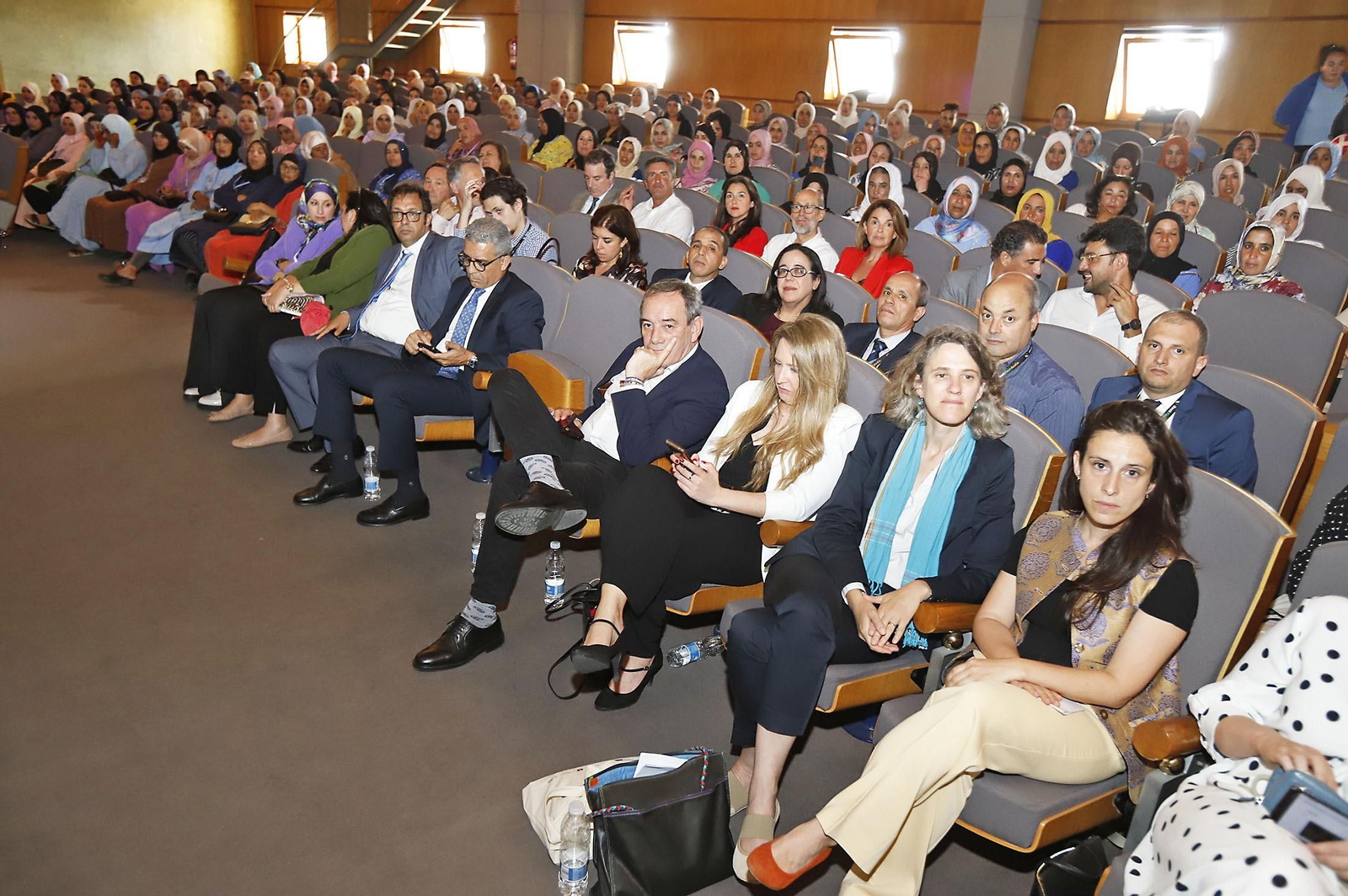 Imágenes de la entrega de los diplomas a las mujeres que han participado en el programa Wafira. Imágenes de la entrega de los diplomas a las mujeres que han participado en el programa Wafira.