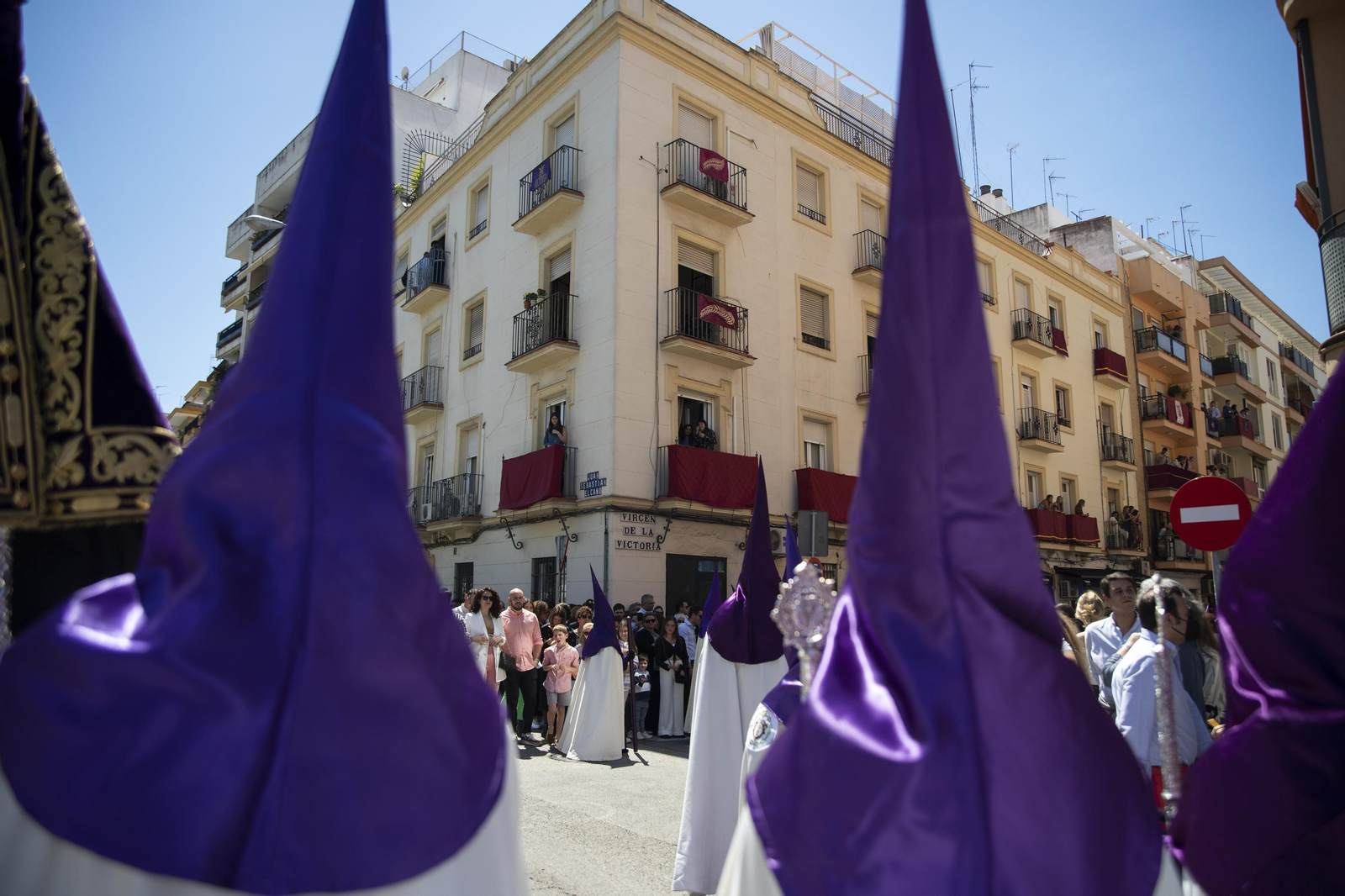 Imágenes de la salida en procesión de Las Cigarreras