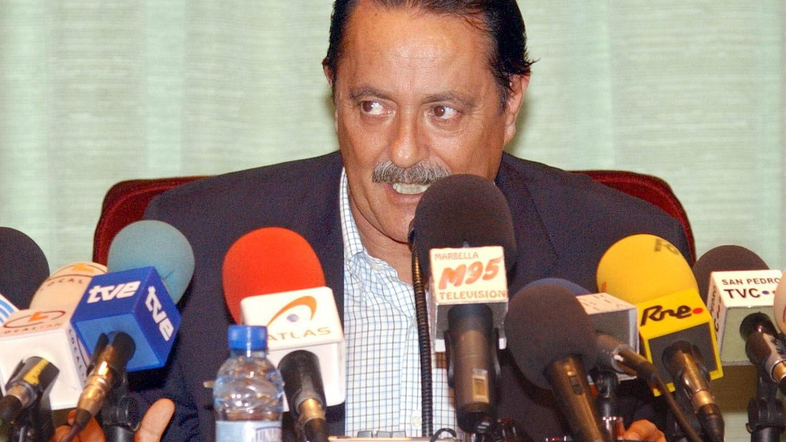 Julián Muñoz comparece como  alcalde marbellí en 2003