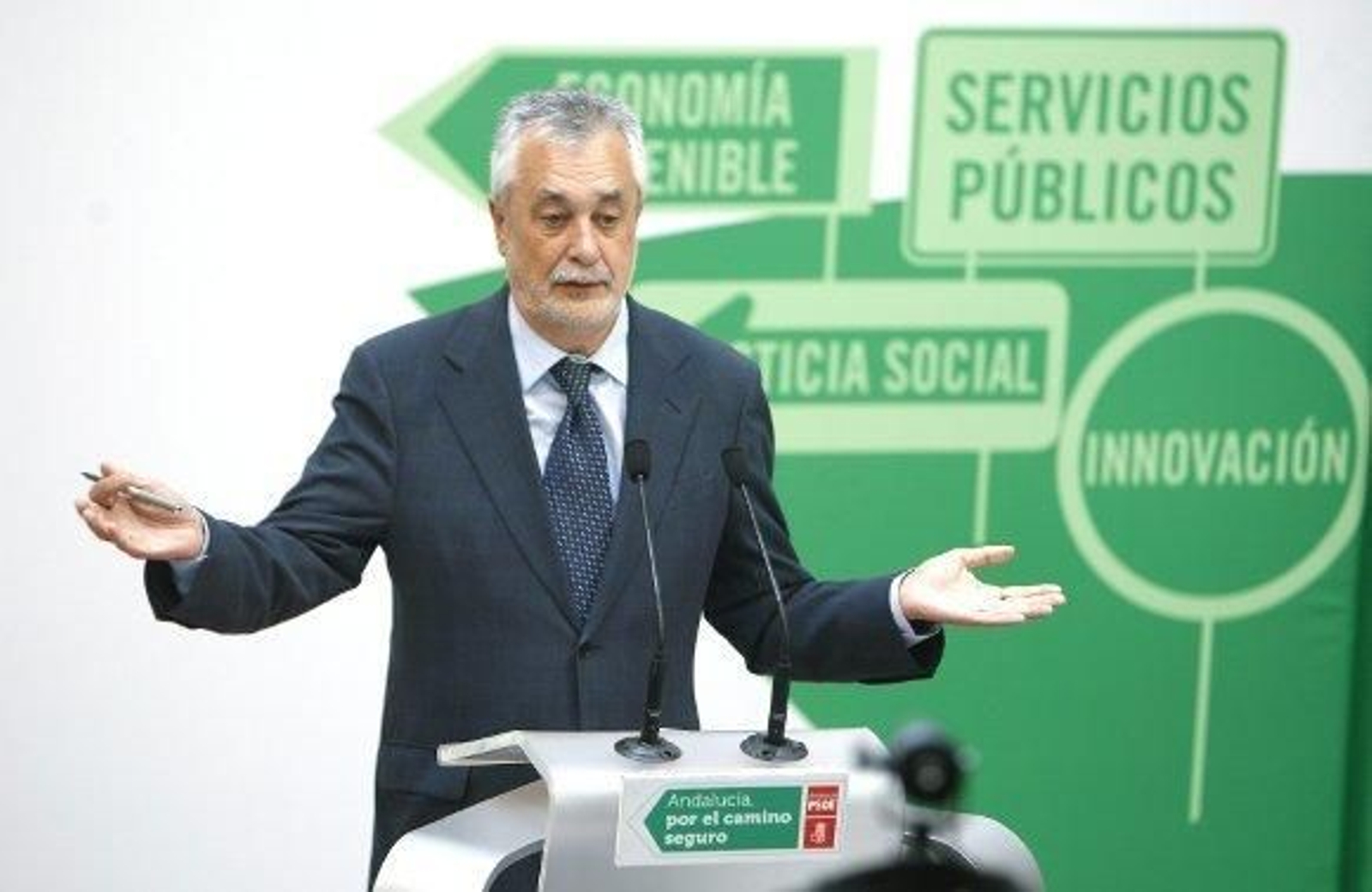 Griñán desoye la oferta de Arenas porque "Andalucía quiere un gobierno progresista"