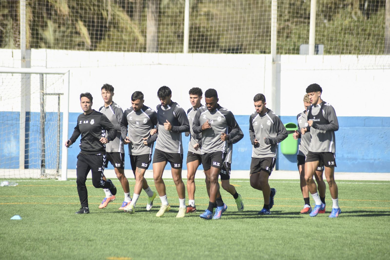Las fotos del primer entrenamiento de Carlos Guerra y Miguel Angel Rondan al frente de la Balona