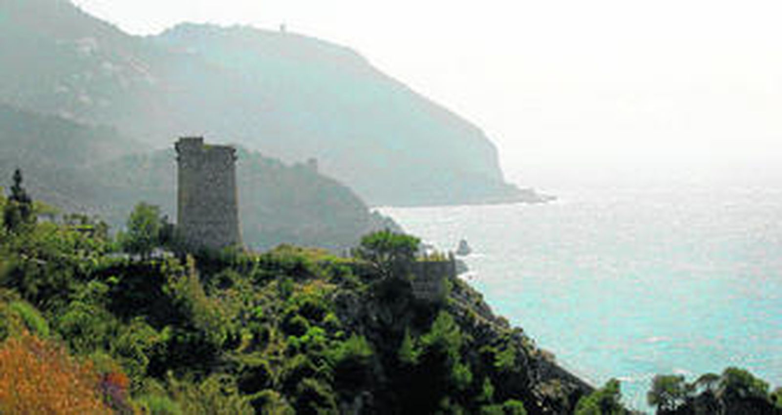 Costa de Nerja donde está prevista la campaña sísmica en busca de gas.