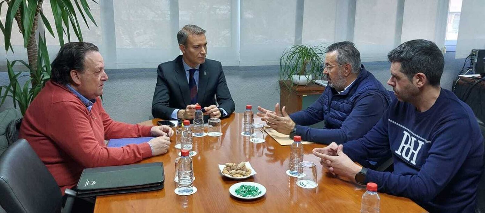 Amós García Hueso.