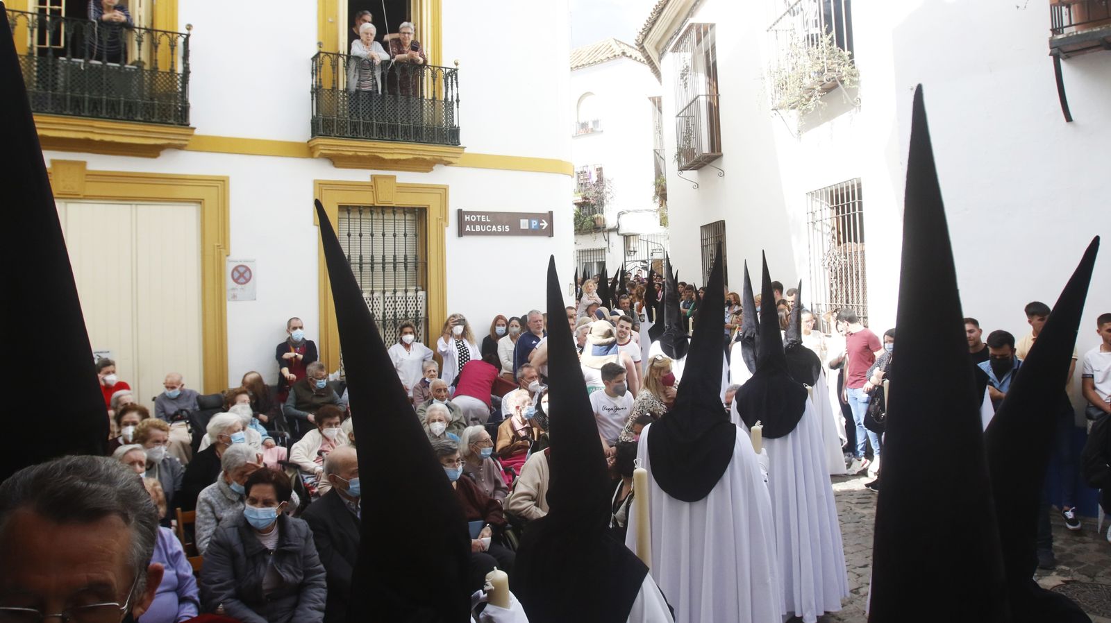Miércoles Santo en Córdoba: La procesión del Perdón, en imágenes