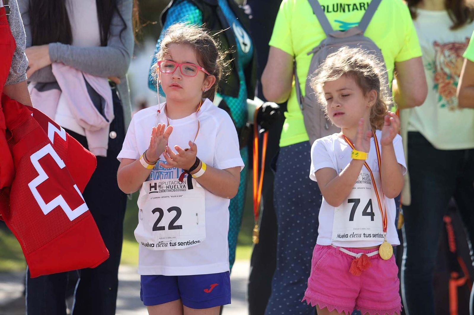 Imágenes de la carrera infantil previa a la "10K Puerta del Descubrimiento"