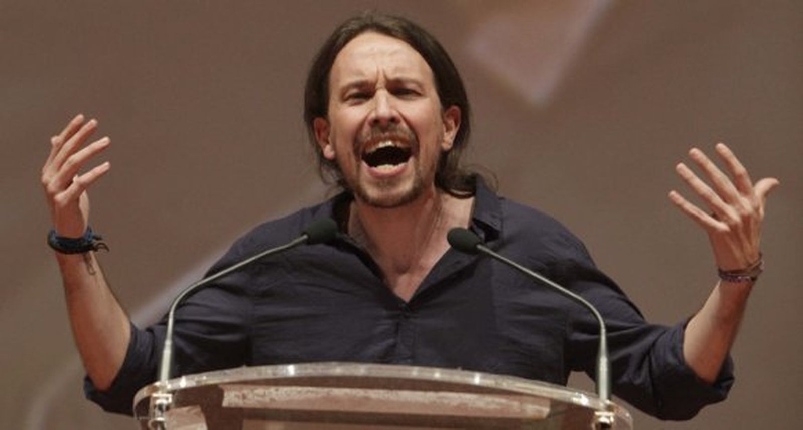 Iglesias, dispuesto a negociar tanto con el PP como con Bildu tras el 24-M