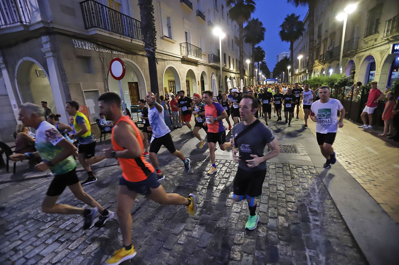 Imágenes de la Carrera Nocturna de Huelva