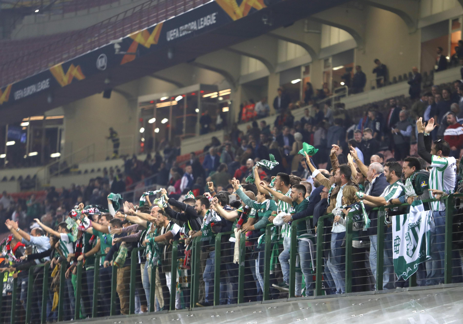 El Milan-Betis, en imágenes