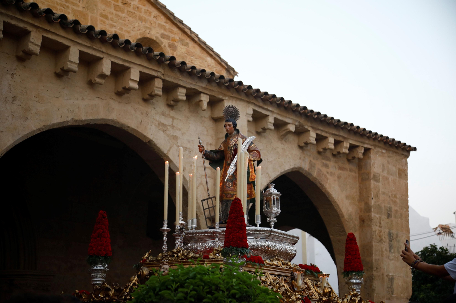 La procesión de San Lorenzo Mártir en Córdoba, en imágenes