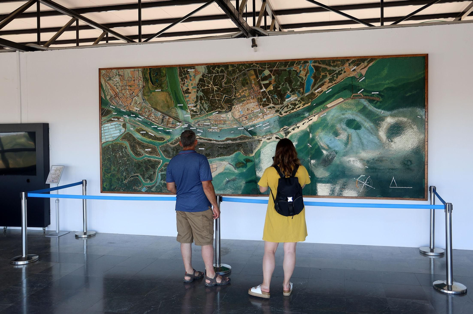 Imágenes de la Jornada de Puertas Abiertas del Muelle de las Carabelas con motivo del 3 de agosto