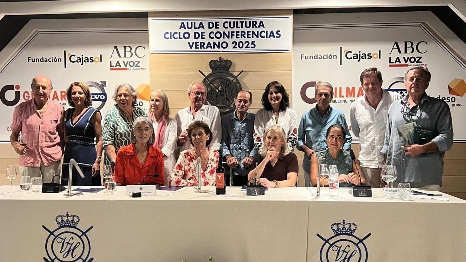Bibiana González-Gordon, Begoña García, Lupe Grosso, Carmen Oteo, Beltrán Domecq, Maribel Estévez, Fátima Ruiz, Miriam Soto, Antonio Díez, Javier Hidalgo, Nhean Hayness, Rafael García-Angulo, Enrique García-Máiquez y Lorenzo Díez.