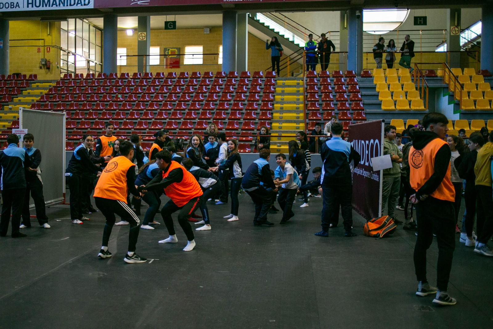 La 'Gimnastrada' del instituto López Neyra de Córdoba, en imágenes