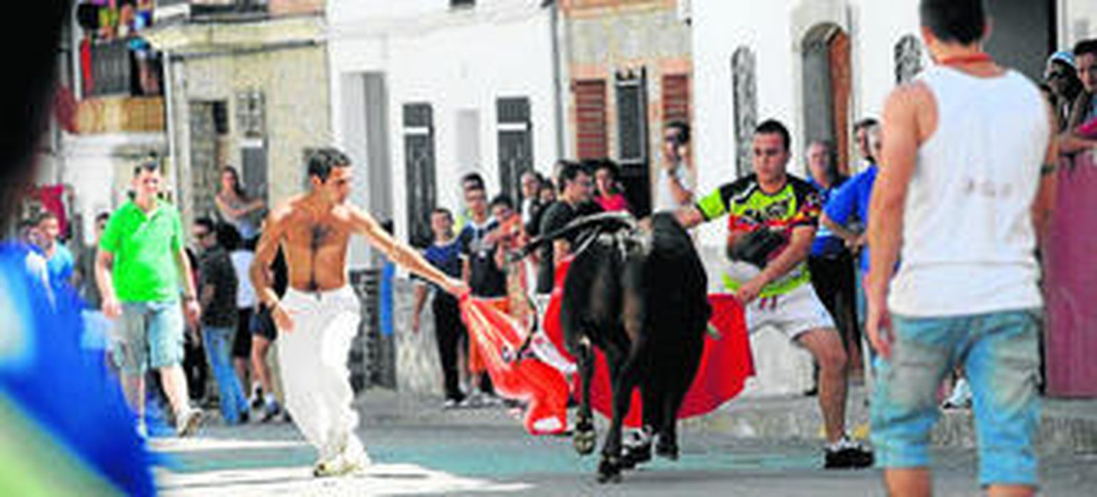 Tradición: toros, bebida y buena comida