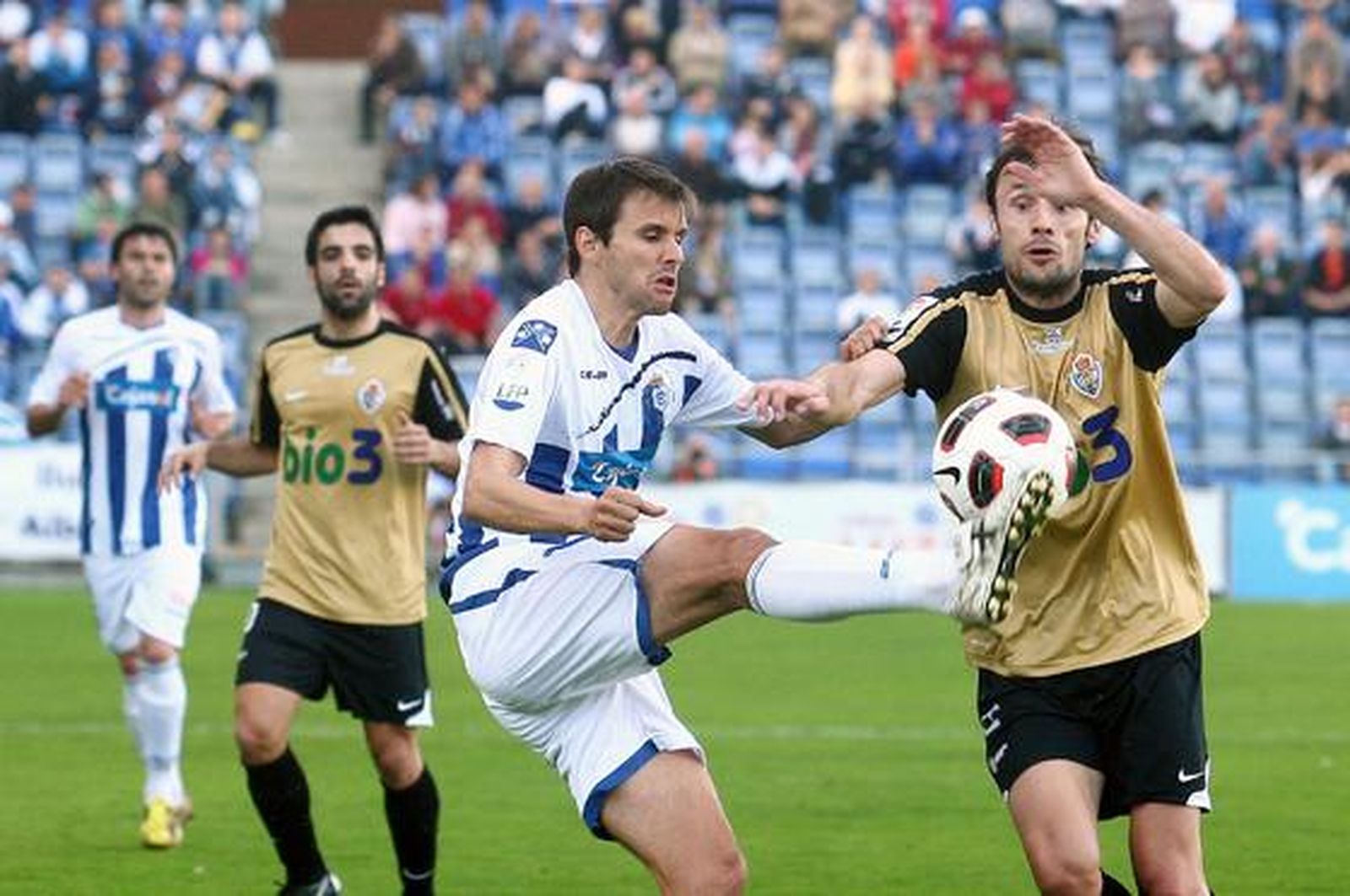 El Recreativo se atasca en casa ante la Ponferradina (1-1). / Alberto Rodríguez